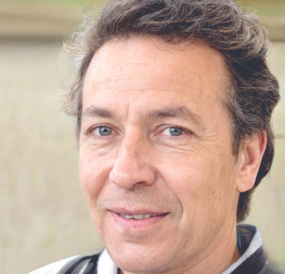 Portrait of Declan O'Sullivan, business finance consultant